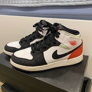 Jordan 1 White Black Red Mid-Top Sneakers